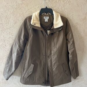 Women’s ARIAT REAL winter outer coat, size large new with tags. Light brown